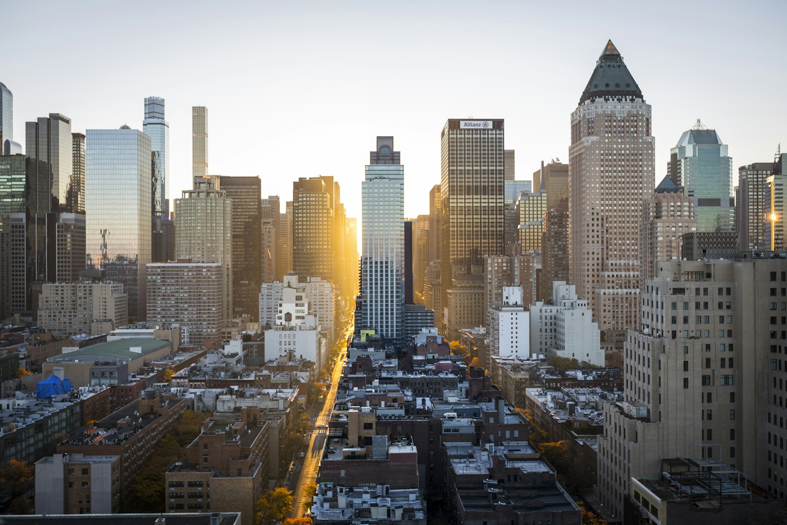 Warm city skyline — composed expansion outlook
